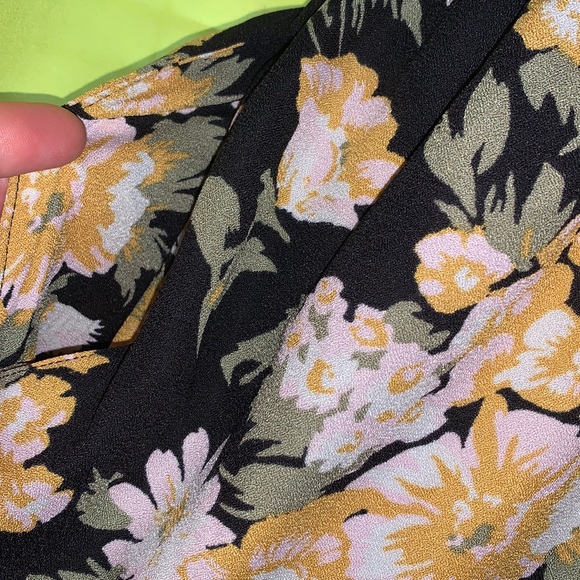 Exhilaration floral print jumpsuit, Sz medium, side, pockets, cinched wa… - Picture 5 of 9